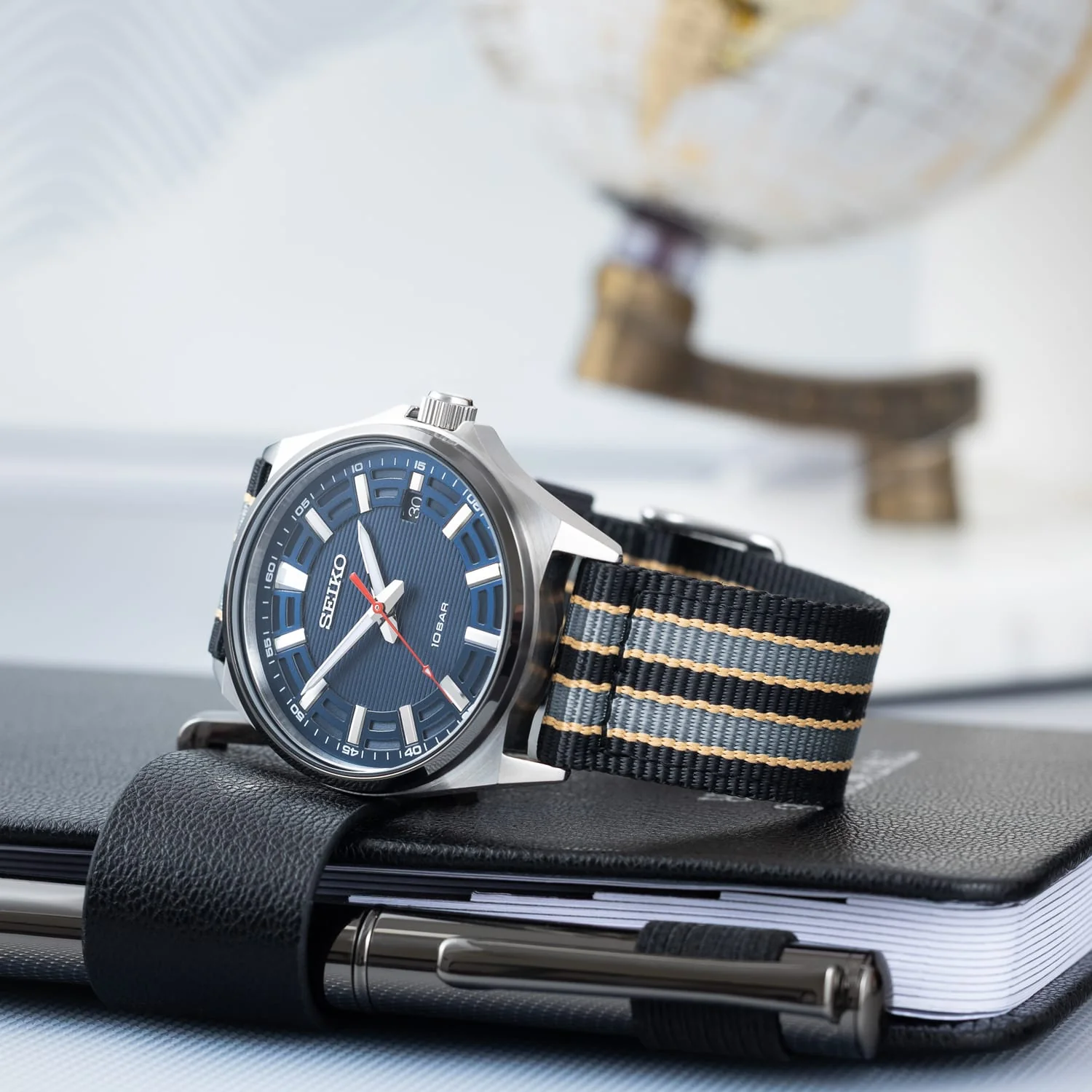 Quick Release Nylon Watch Band - Black/Gray/Gold - Image 3